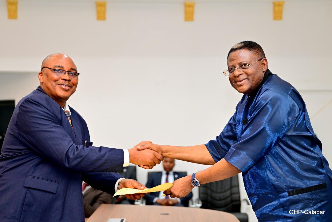 Cross River Governor Otu Swears In New Head of Service, To Defray Outstanding Gratuities